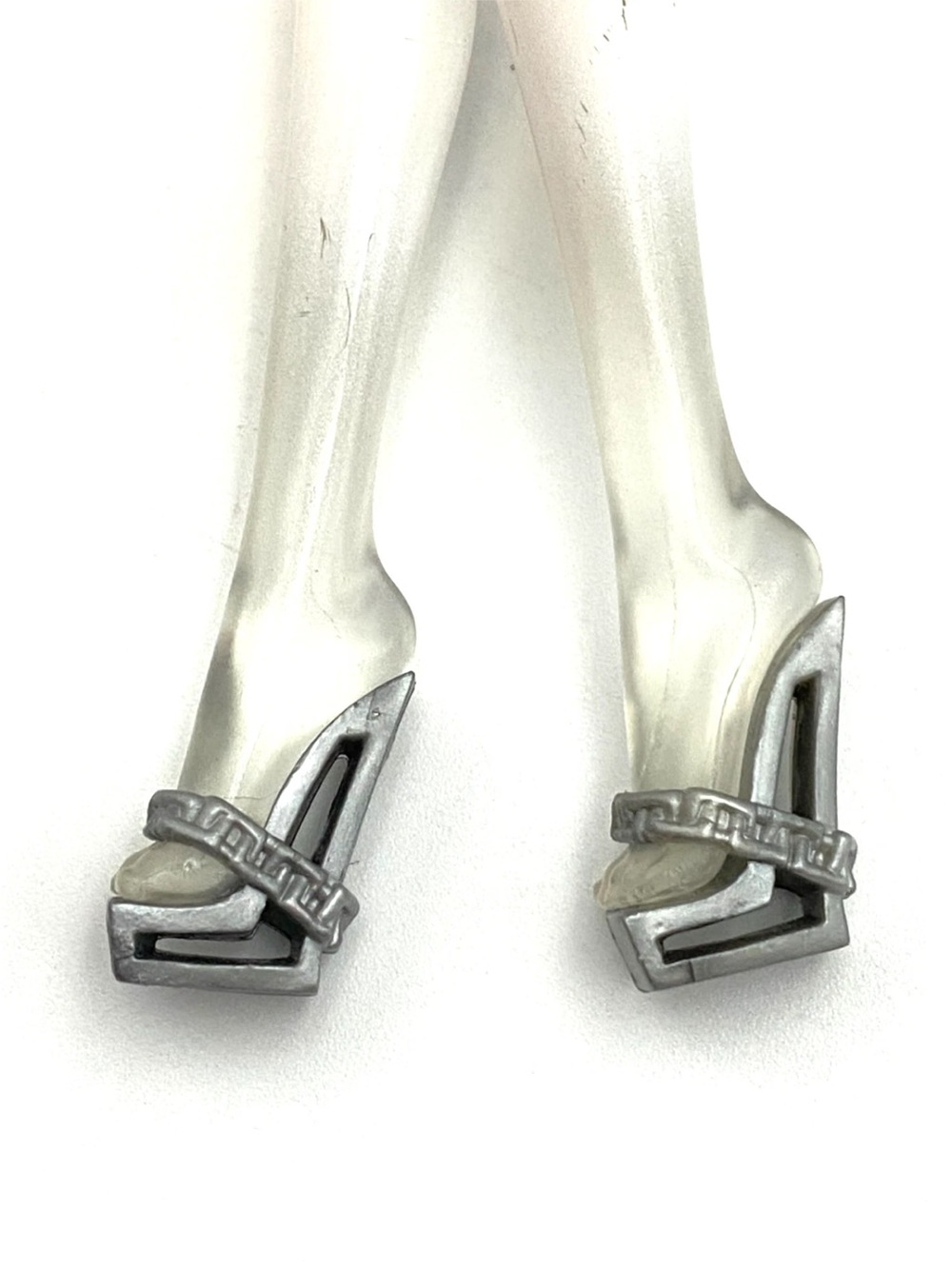 Monster High Spectra Vondergeist Basic Fashion Pack Silver Shoes Only